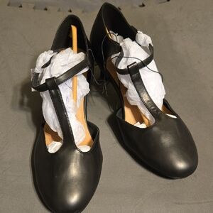 Elegant Black Women's T-Strap Shoes